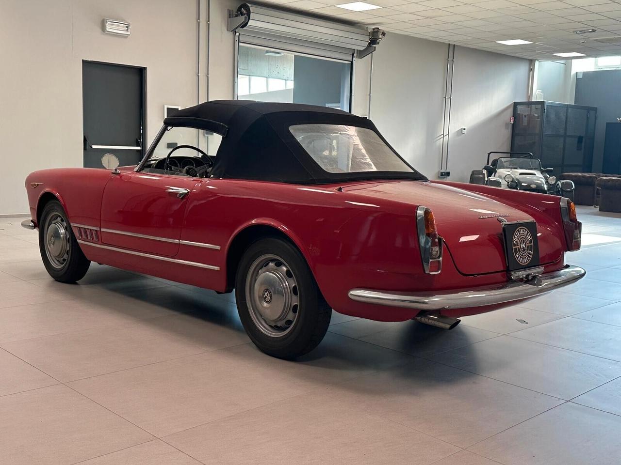 Alfa Romeo 2000 Touring Spider