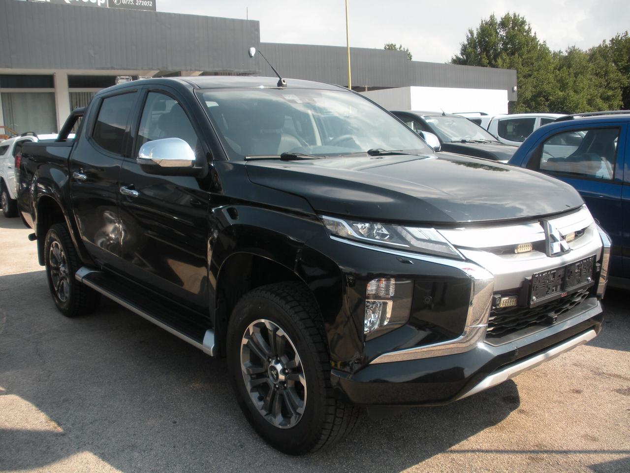 Mitsubishi L200 2.3 D Double Cab 4x4 Super Select Intense aut.