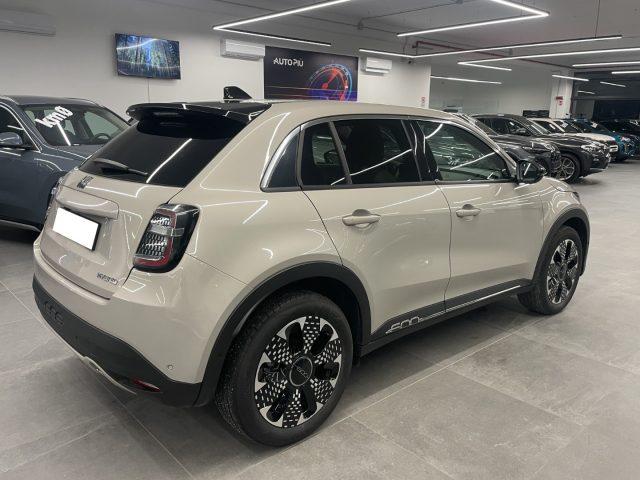 FIAT 600 1.2 Hybrid 110 CV DCT MHEV La Prima