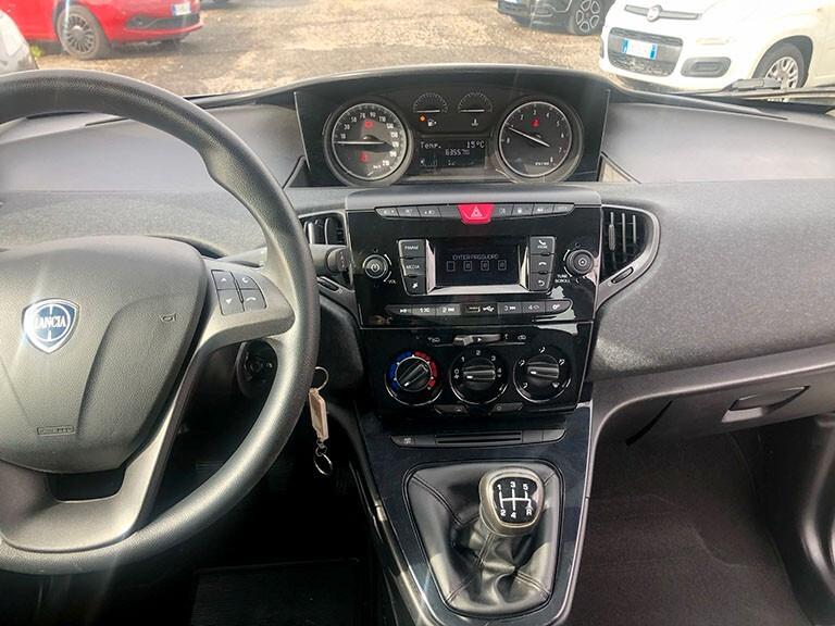 Lancia Ypsilon 1.2 69 CV 5 porte GPL Ecochic Elefantino Blu