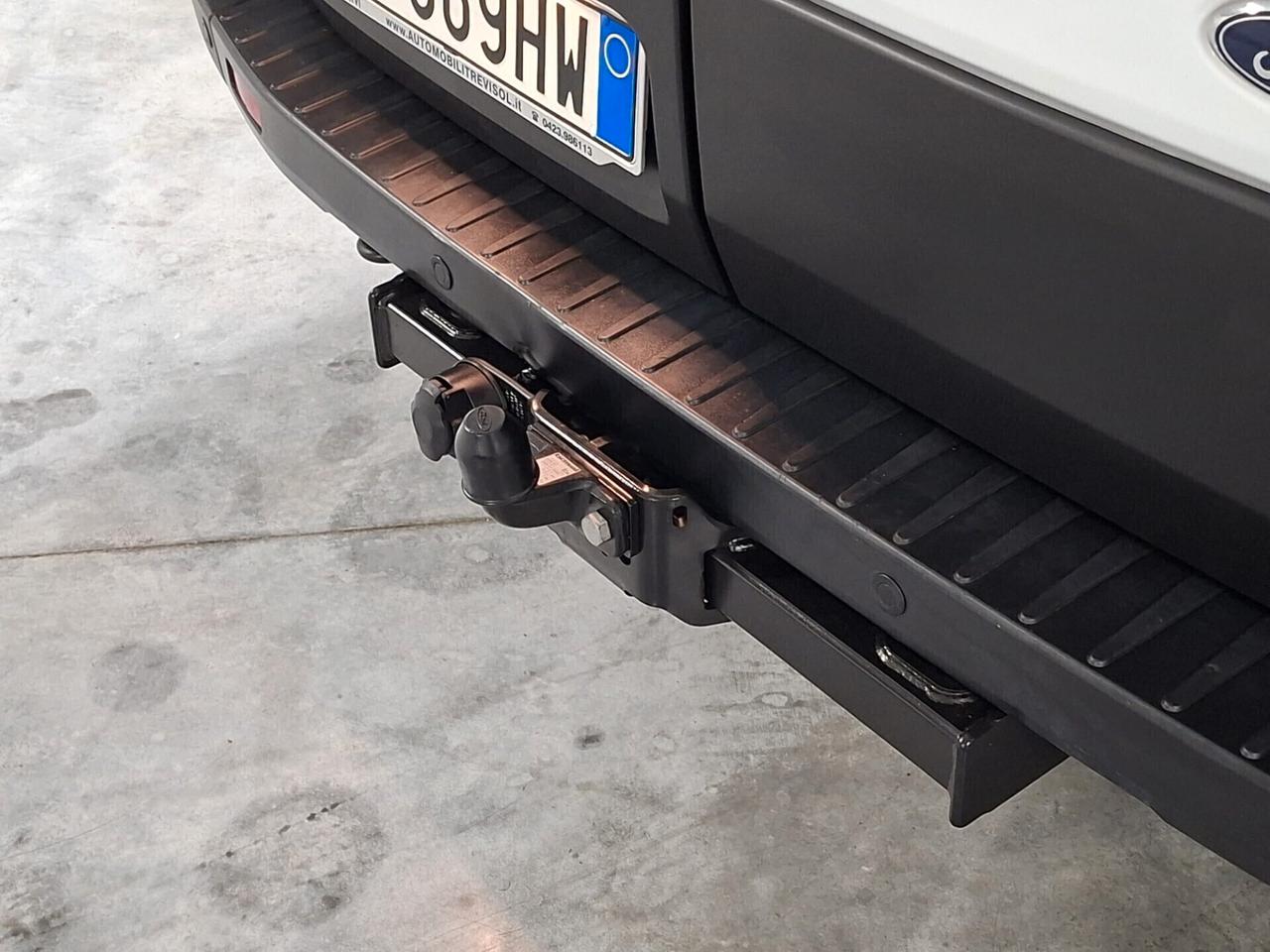 Ford Transit 350 2.0 TDCi EcoBlue Trend L2H2 Automatico