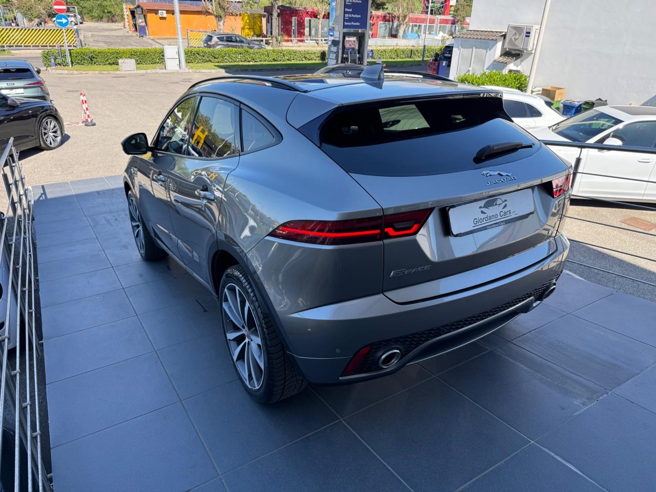Jaguar E-Pace 2.0D 180 CV AWD aut. R-Dynamic