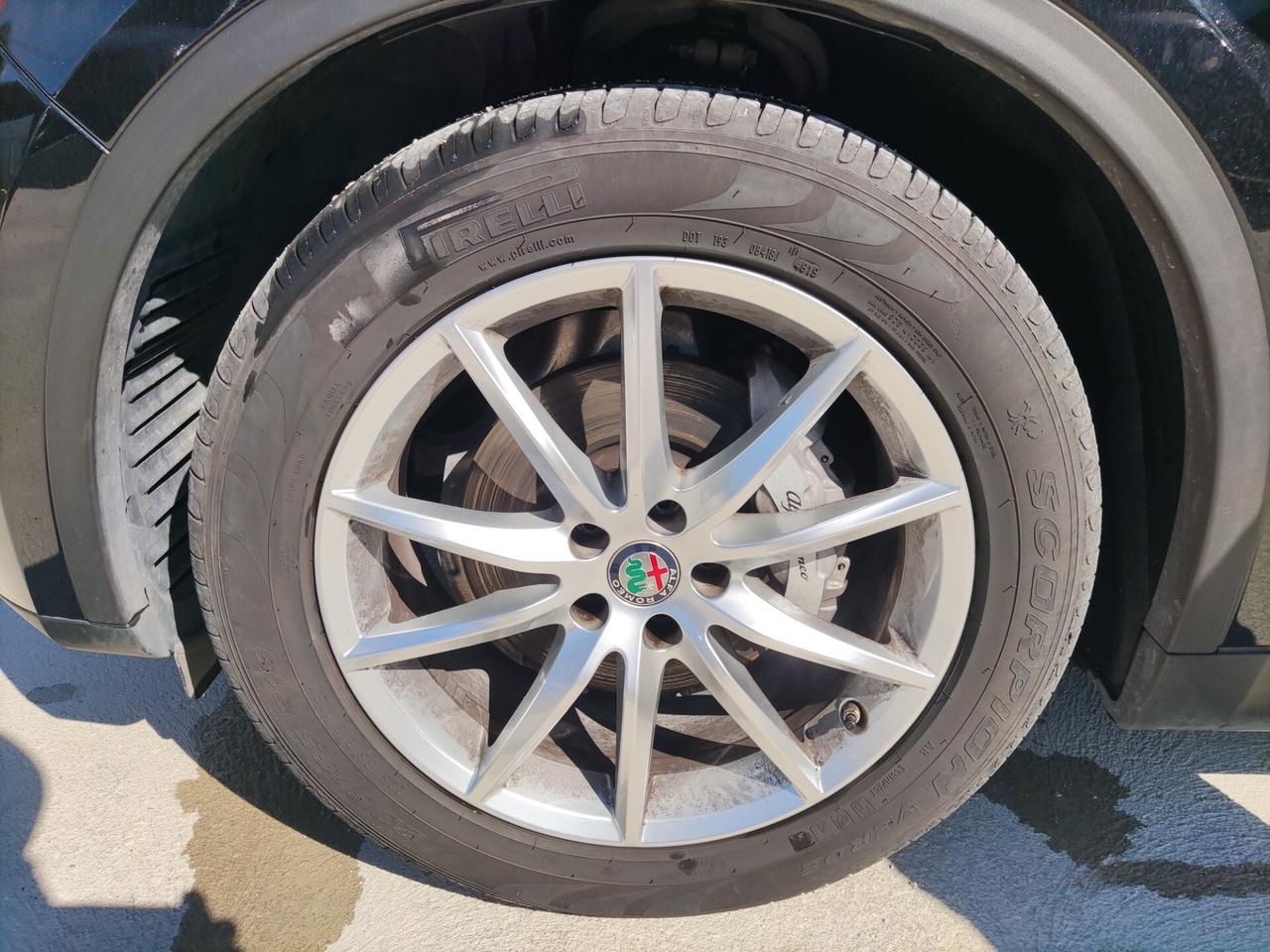 Alfa Romeo Stelvio 2.2 Turbodiesel 190 CV AT8 RWD Super