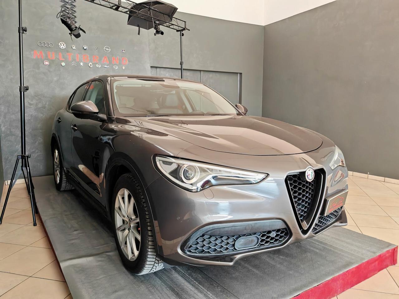 Alfa Romeo Stelvio 2.2 Turbodiesel 190 CV AT8 RWD Executive