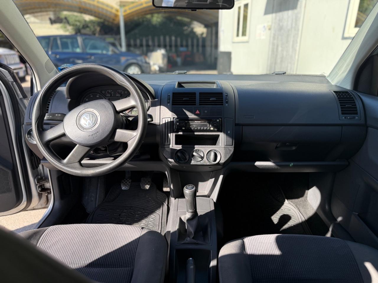 Volkswagen Polo 1.2 5p. Trendline KM CERTIF