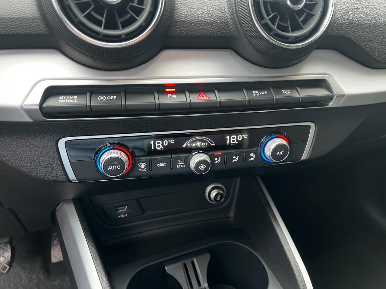 Audi Q2 30 TDI -2019- NAVI- LED