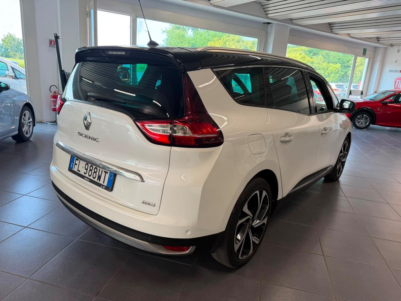 Renault Grand Scenic dCi 8V 110 CV EDC Energy Bose