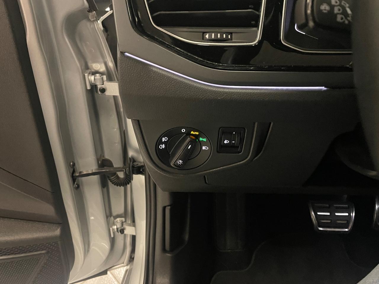 Volkswagen Taigo 1.0 TSI 115 CV DSG R-Line