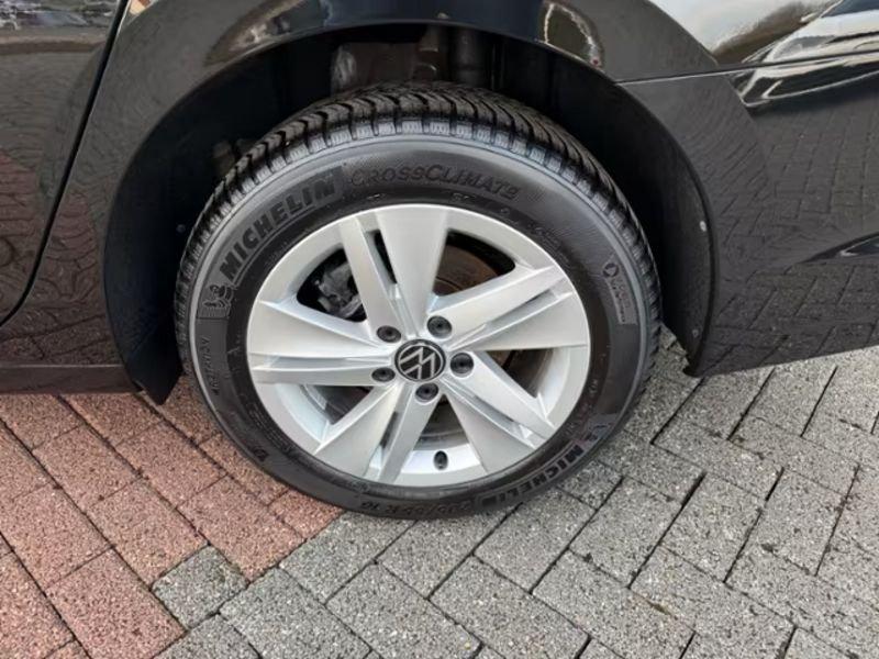 Volkswagen Golf Variant 1.5 eTSI ACT Life DSG PDC LED CARPLAY