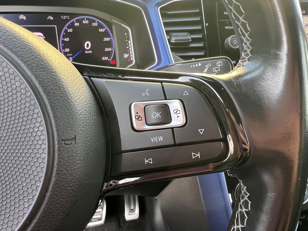 Volkswagen T-Roc 2.0 TSI R R Line #7984