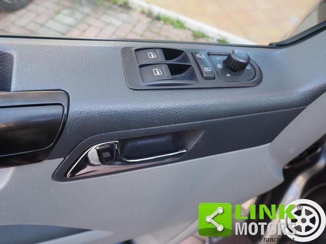 VOLKSWAGEN Caravelle T5 AUTOMATICO 4 MOTION 2.0 TDI PASSO LUNGO