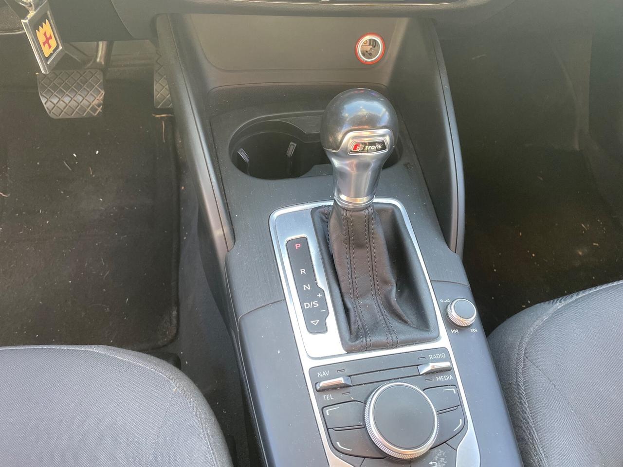 Audi A3 1.6 TDI clean diesel S tronic Ambition