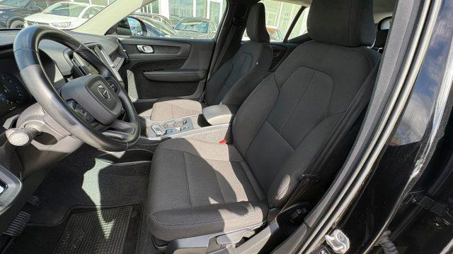 VOLVO XC40 T2 Geartronic Momentum ***IVA ESPOSTA***