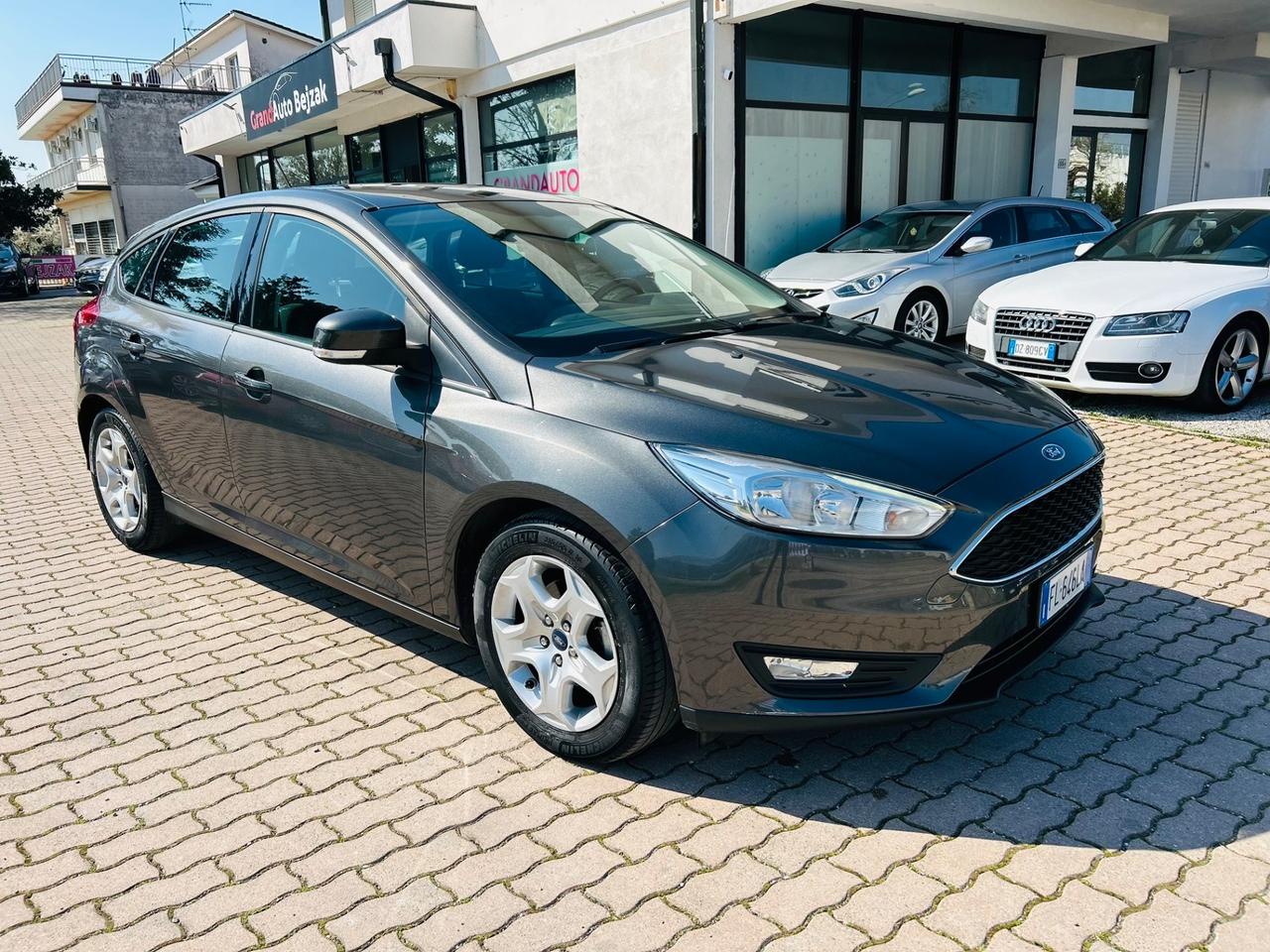 Ford Focus 1.6 120 CV GPL Titanium