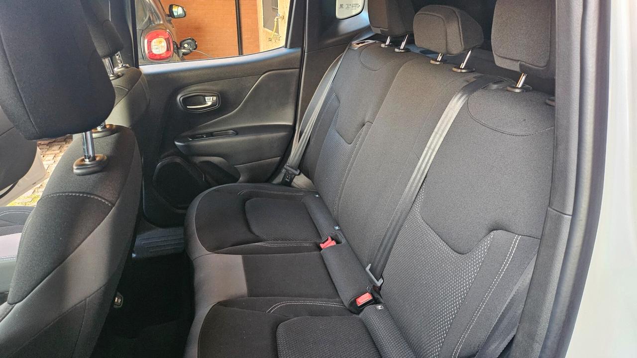Jeep Renegade 1.3 T4 DDCT Limited