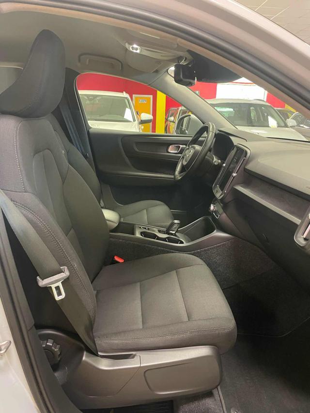 VOLVO XC40 D3 AWD Geartronic*NAVI/TELC/PDC*