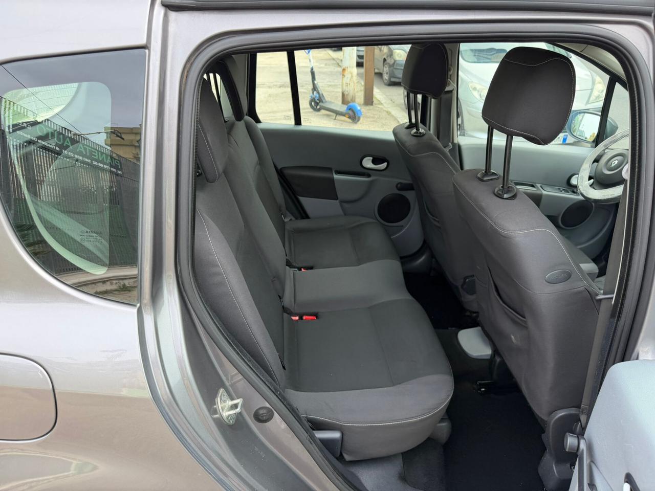 Renault Modus Grand 1.5 DIESEL - Anno 2011 - NEOPATENTATO
