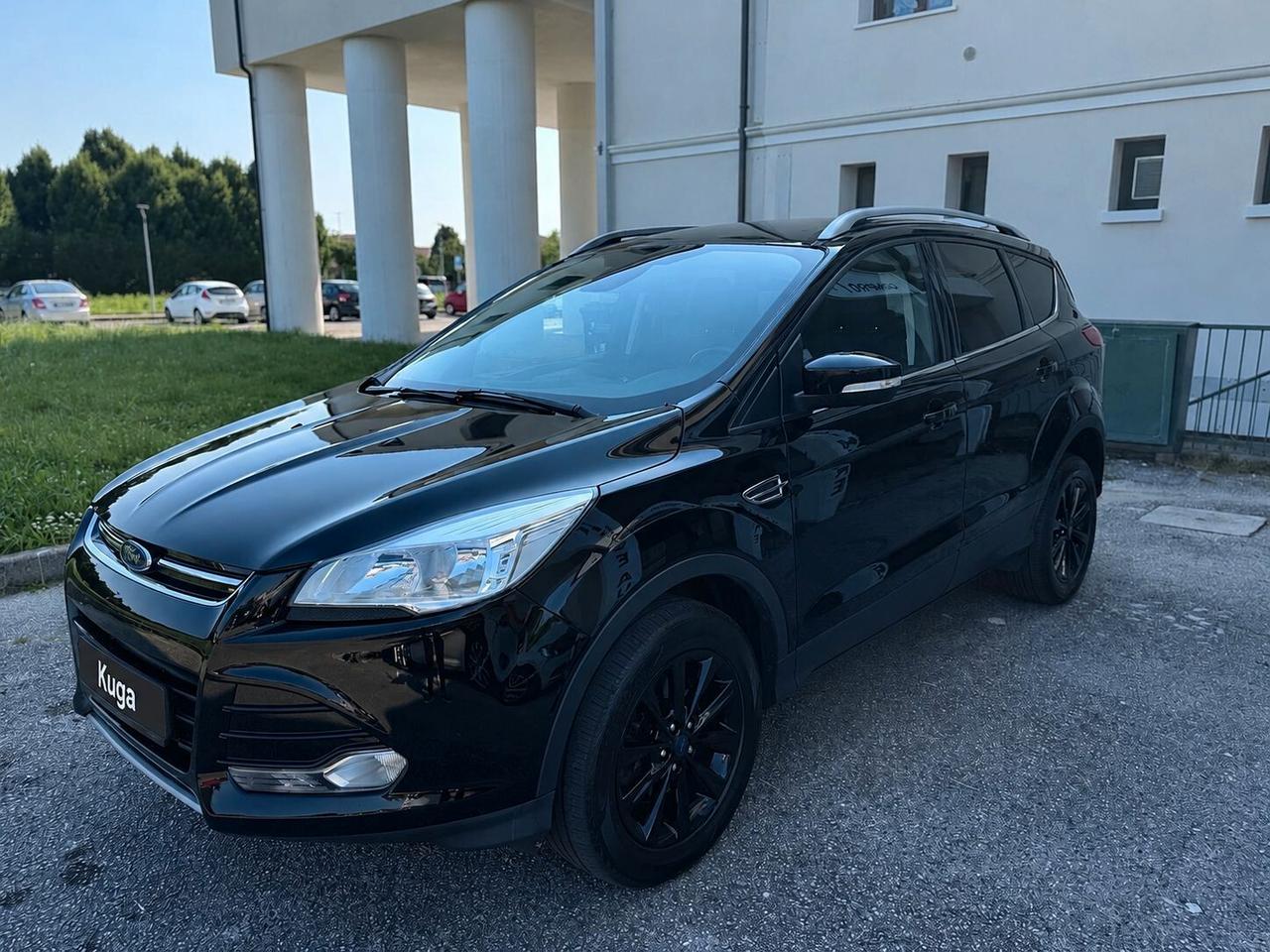 Ford Kuga 2.0 TDCI 150 CV S&S 4WD Powershift Titanium