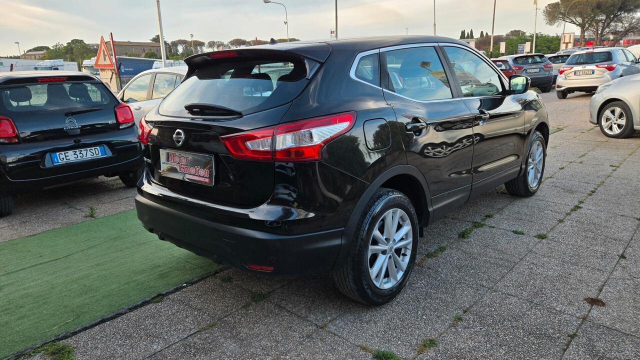 Nissan Qashqai 1.5 dCi N-Vision