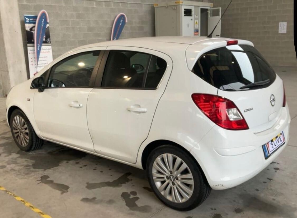 Opel Corsa 1.2 80CV 5 porte GPL