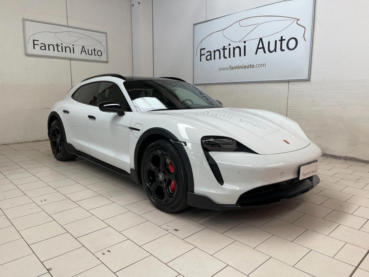 Porsche Taycan 4 Cross Turismo-LEGGI SOTTO