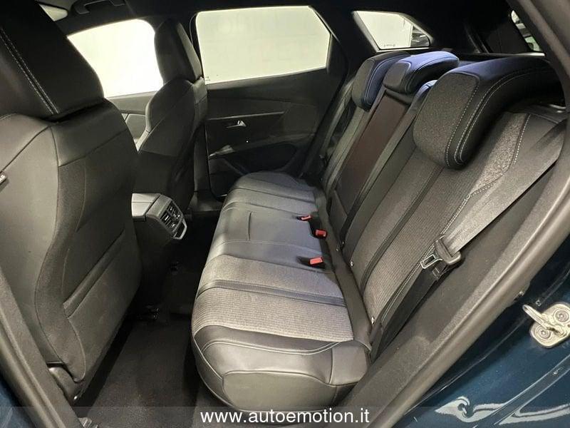 Peugeot 3008 Hybrid4 300 e-EAT8 Allure