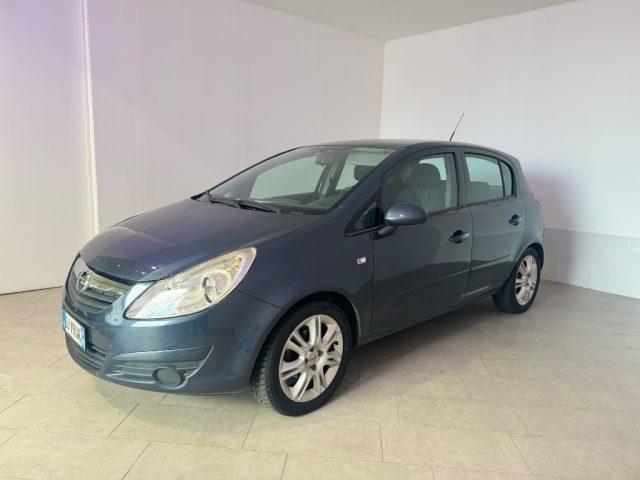 OPEL Corsa 1.2 5. porte Cosmo.