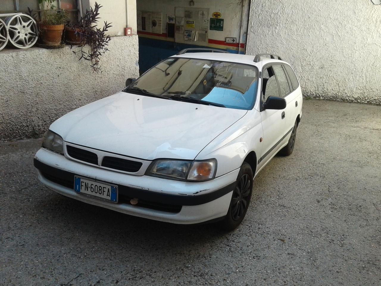 Toyota Carina E 1.6 16V cat Station Wagon GLi con Gpl