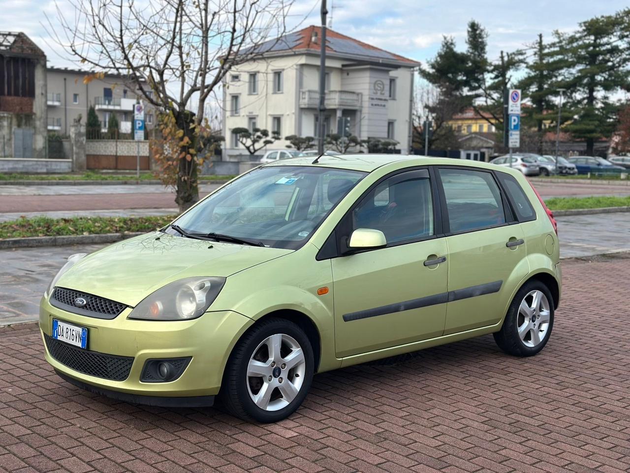 Ford Fiesta 1.4 TDCi 5p. Ghia