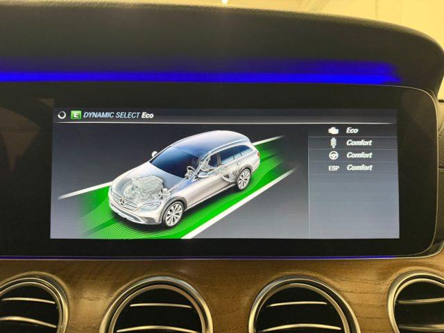 MERCEDES-BENZ E 220 d S.W. 4Matic Auto Premium All-Terrain