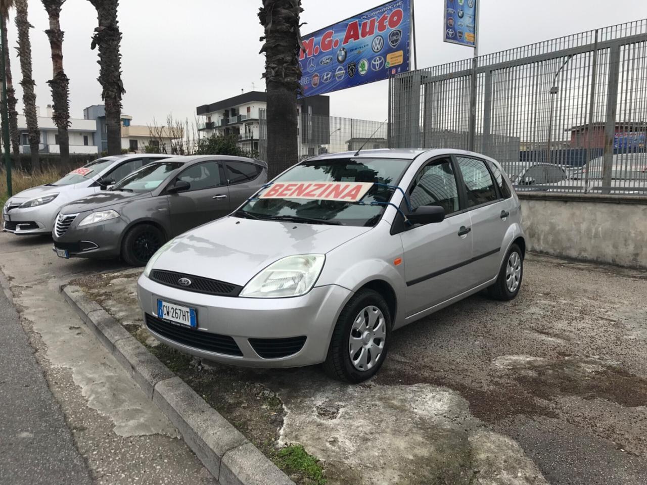 Ford Fiesta 1.2 16V 5p. Ghia par al nuovo