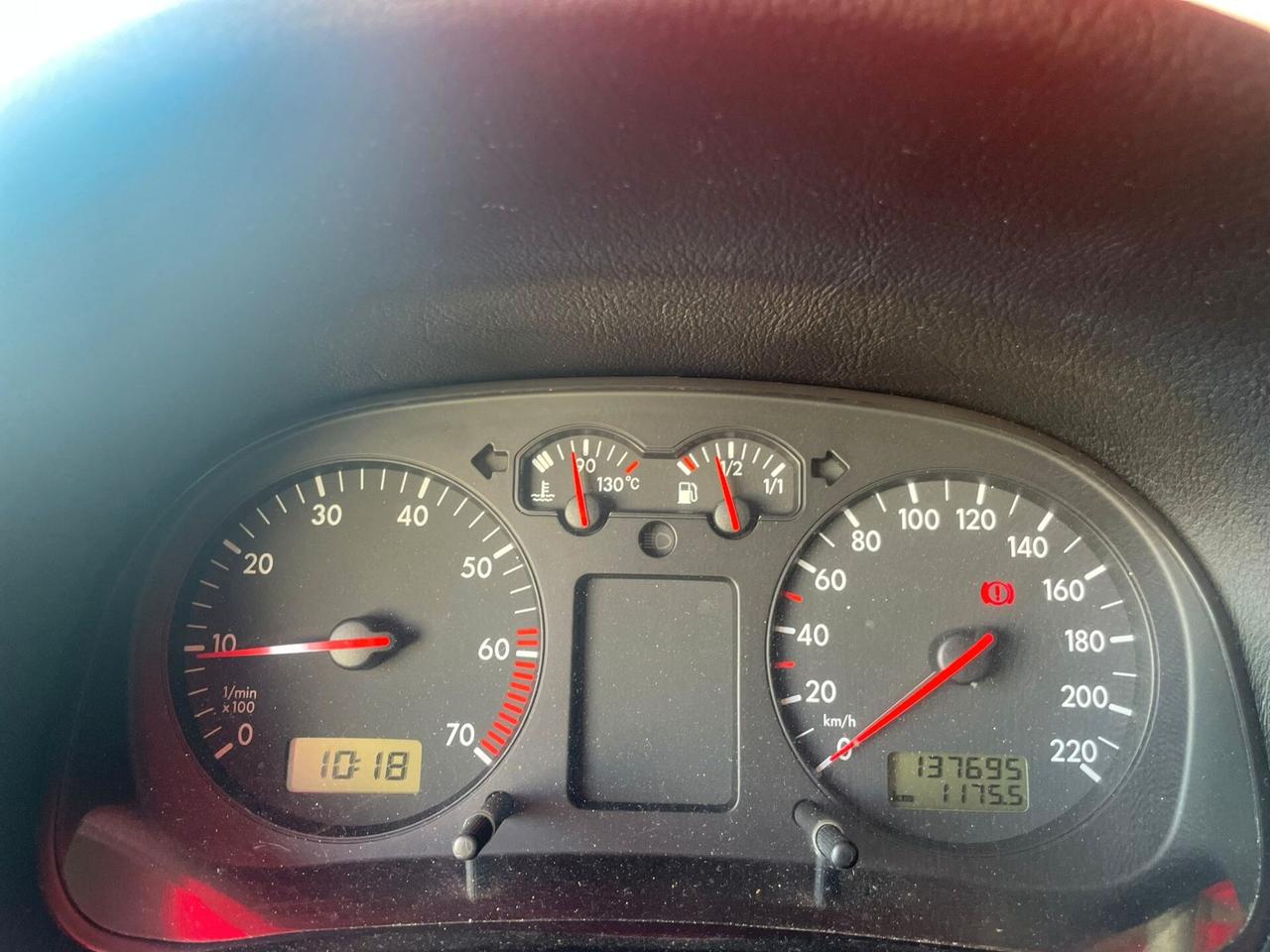 Volkswagen Golf 1.4 16V cat 5 porte