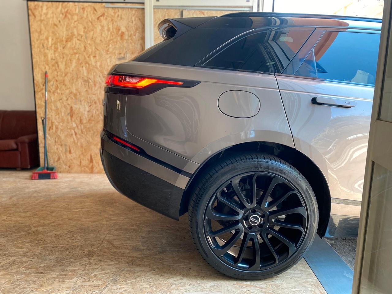 Land Rover Range Velar 2.0D I4 240 CV R-Dynamic