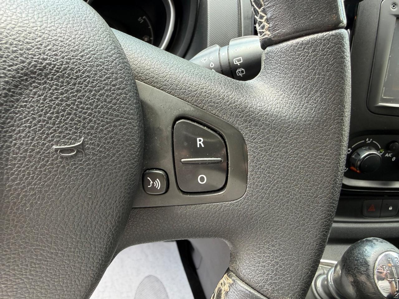 Opel Vivaro 1.6 BiTurbo 145CV - 8 Posti