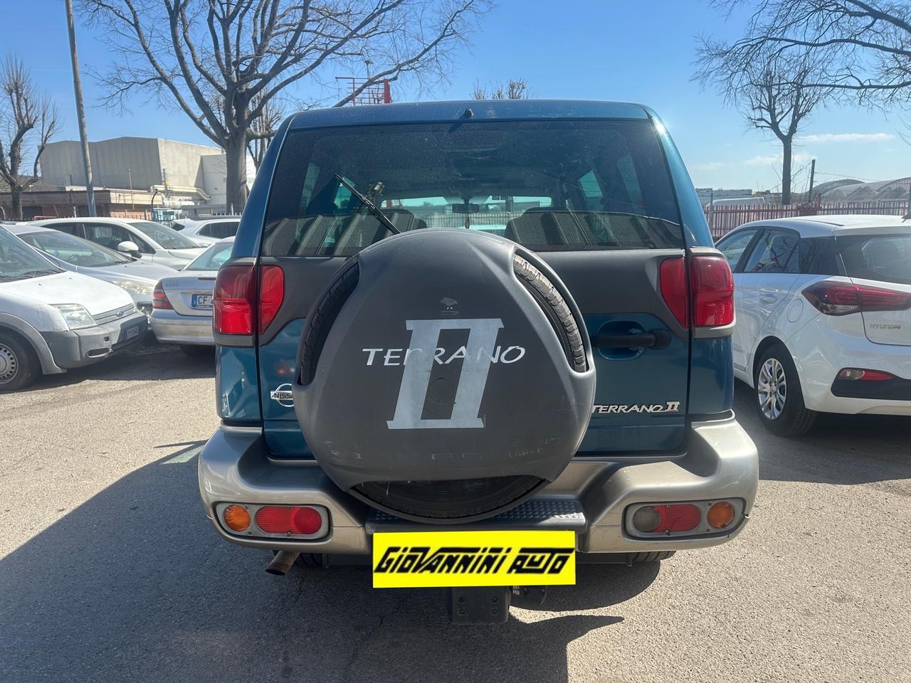 Nissan Terrano II 2.7 Tdi 5 porte - 7 Posti