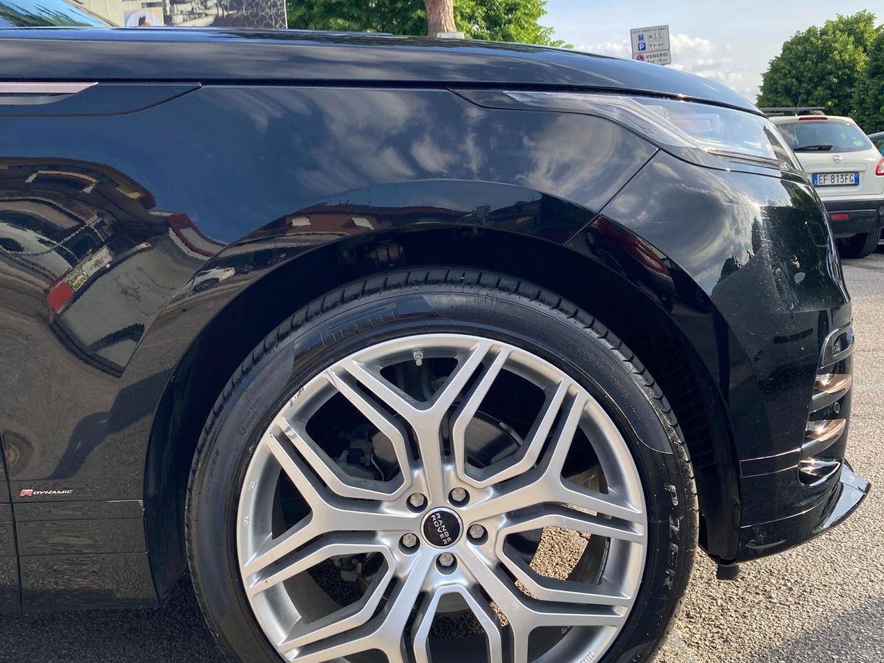 Land Rover Range Rover Velar D 240 R-Dynamic SE
