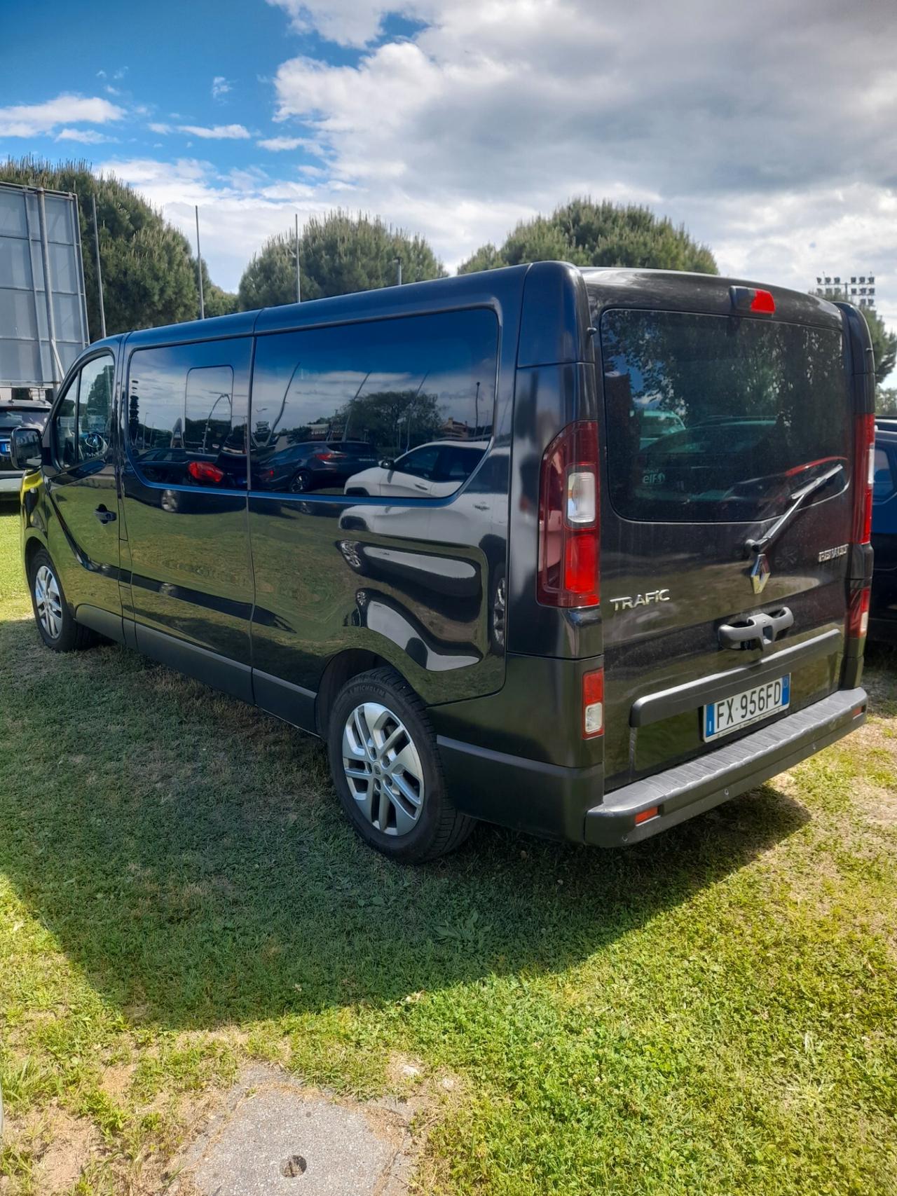 Renault Trafic T27 2.0 dCi 145CV EDC PC-TN Intens Energy