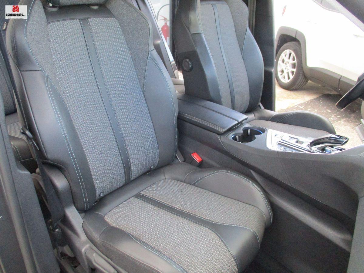 PEUGEOT 3008 BlueHDi 130 S&S EAT8 Allure Pack 2021