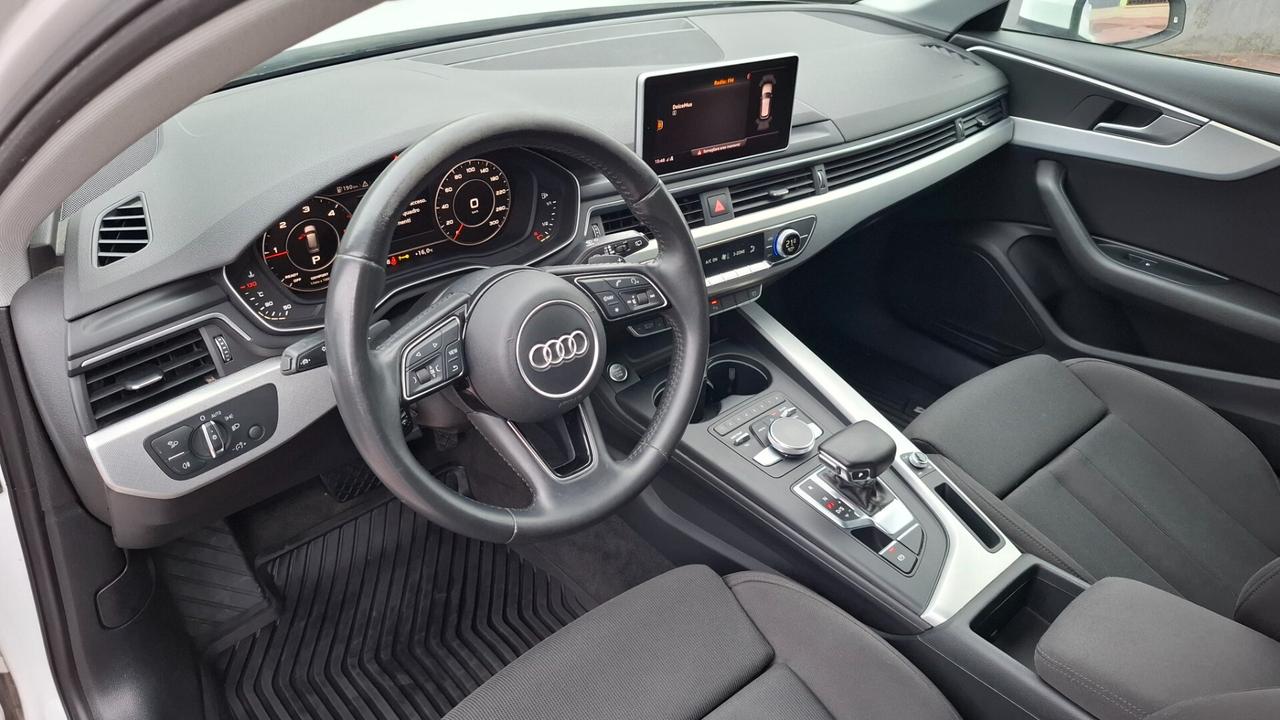Audi A4 Avant 2.0 TDI 190 CV Business Sport-S LINE