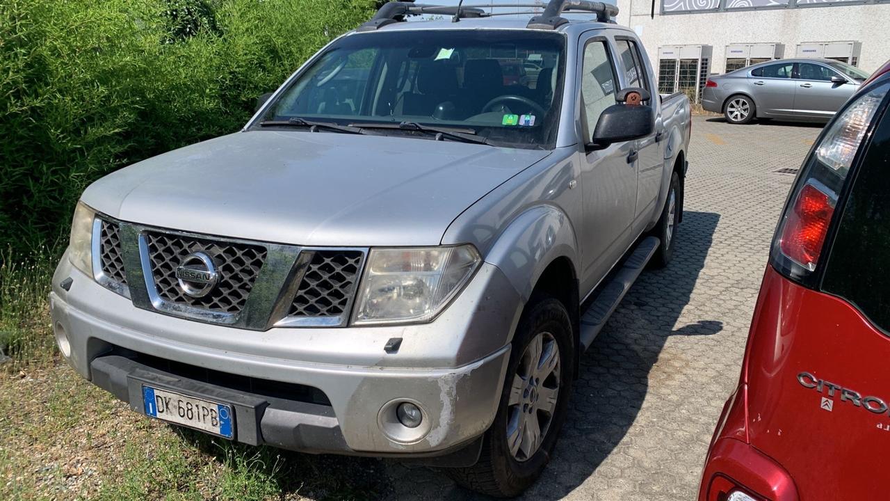 Nissan Navara 2.5 dCi 4 porte Double Cab Sport