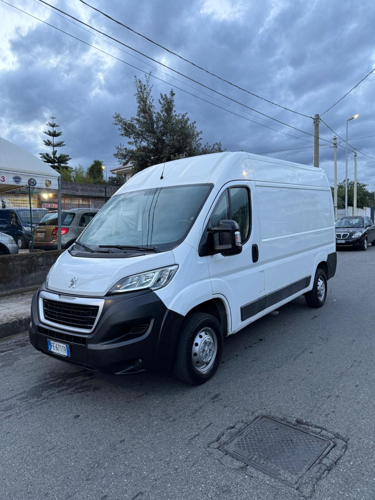 Peugeot Boxer 2.0 Diesel 130cv