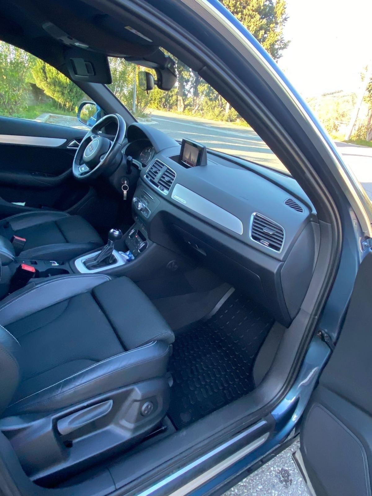 Audi Q3 2.0 tdi sline