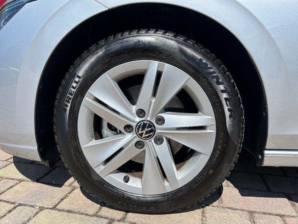 Volkswagen Golf 1.5 TGI DSG Life
