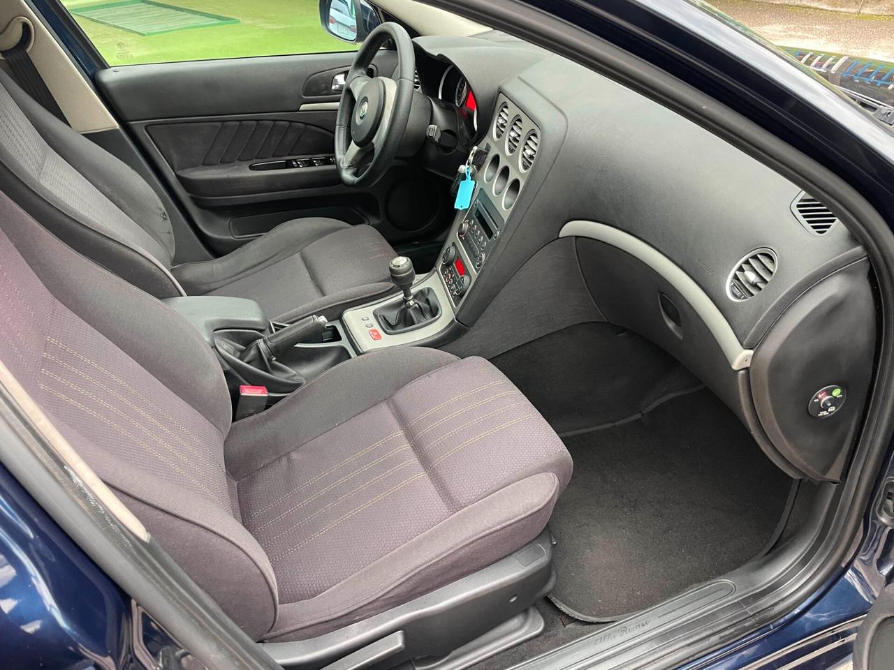 Alfa Romeo 159 1.9 JTDm Sportwagon Distinctive