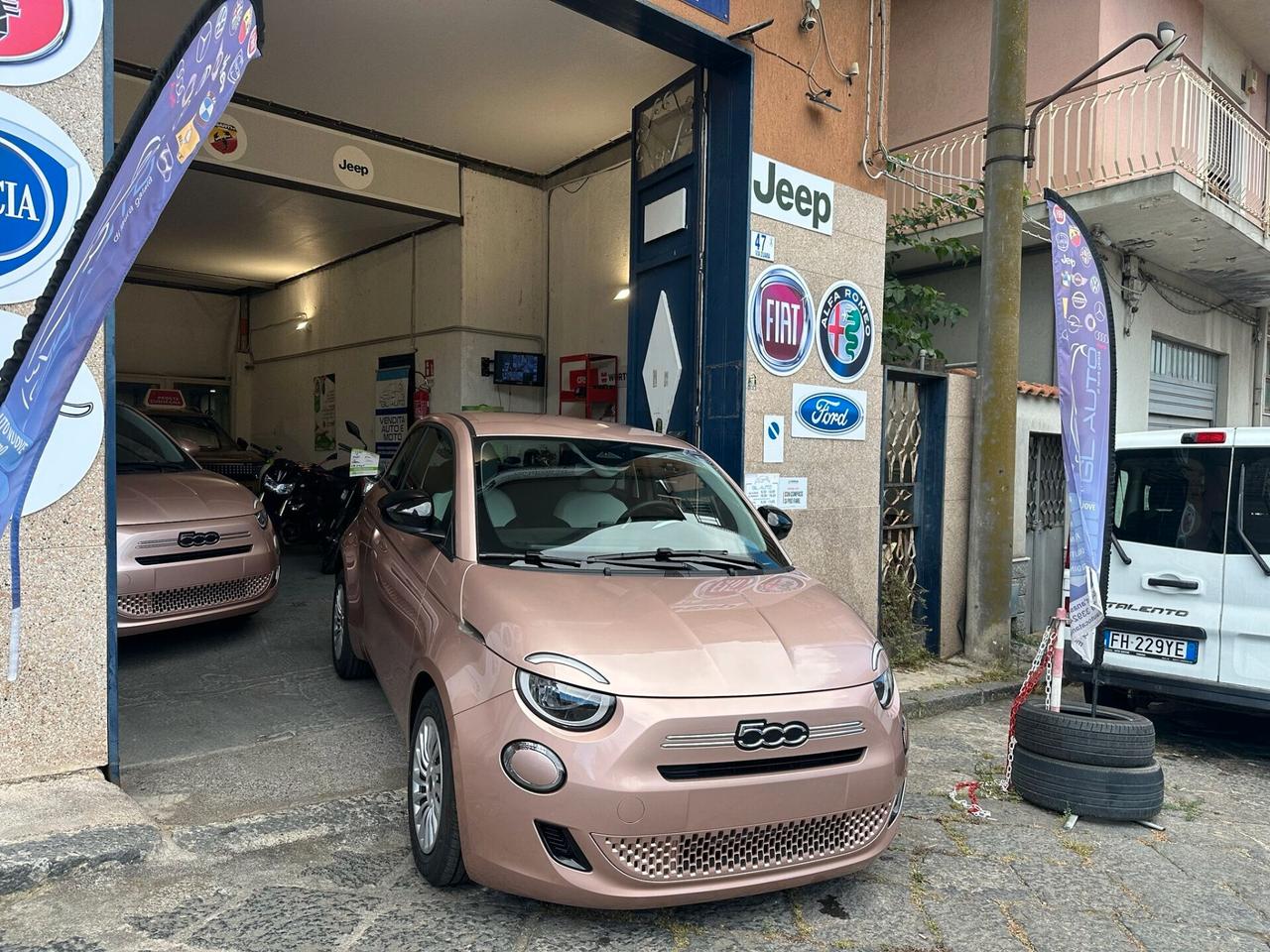 FIAT 500 HYBRID BERLINA POP 1.0 Hybrid Berlina MY 26