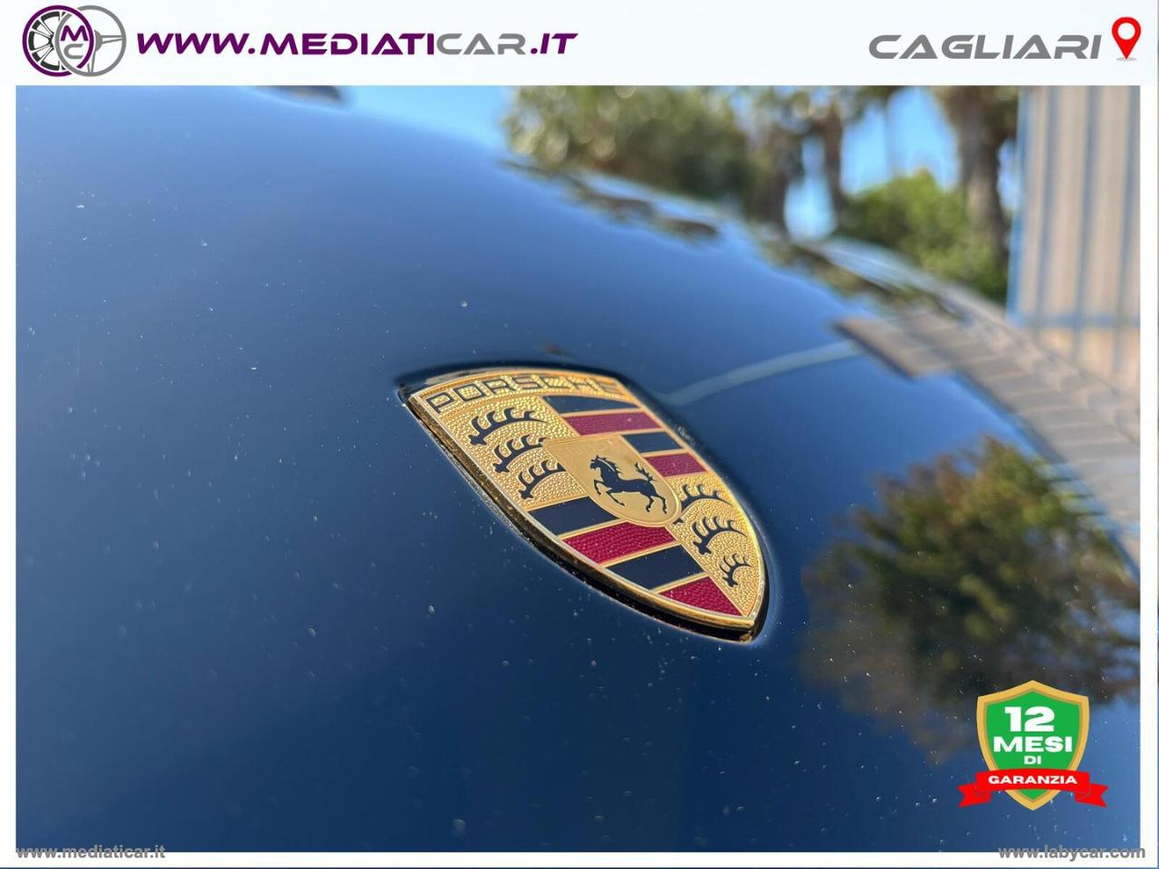 PORSCHE Macan 2.0