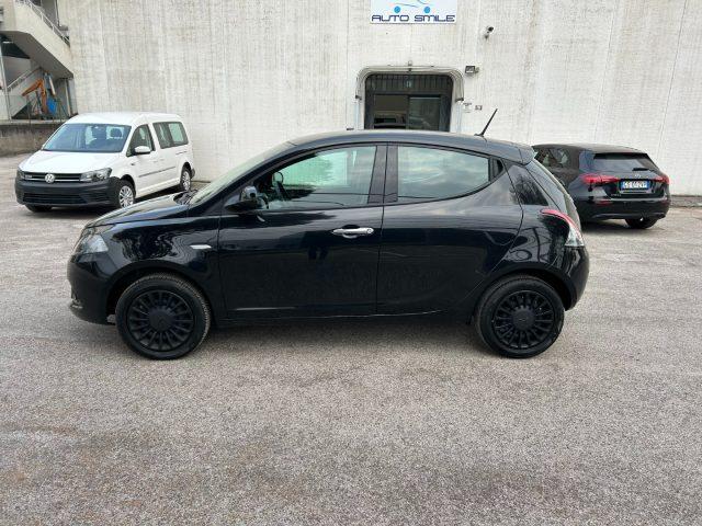 LANCIA Ypsilon 1.0 FireFly 5 porte S&S Hybrid Silver