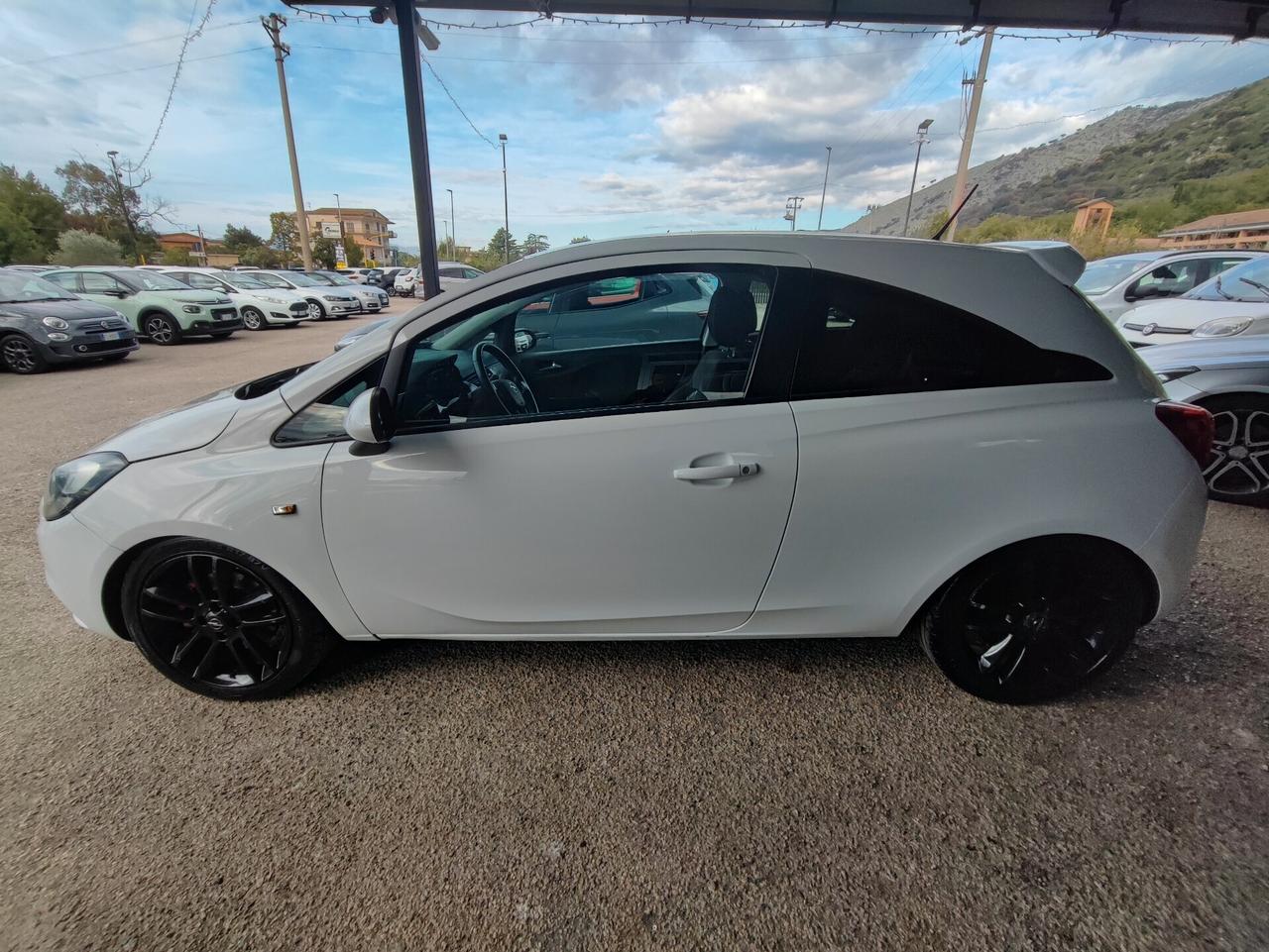 Opel Corsa 1.3 CDTI ecoFLEX Start&Stop Coupé b-Color