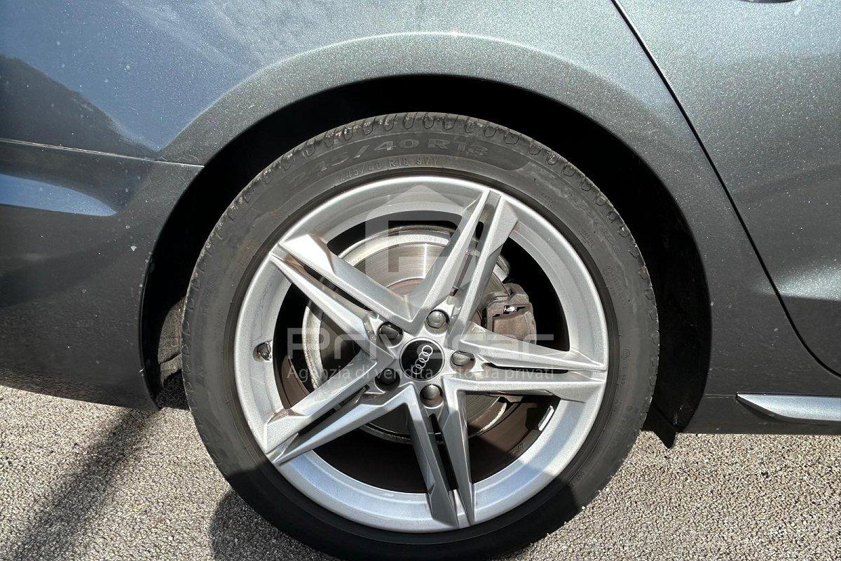 AUDI A4 35 TDI/163 CV S tronic S line edition
