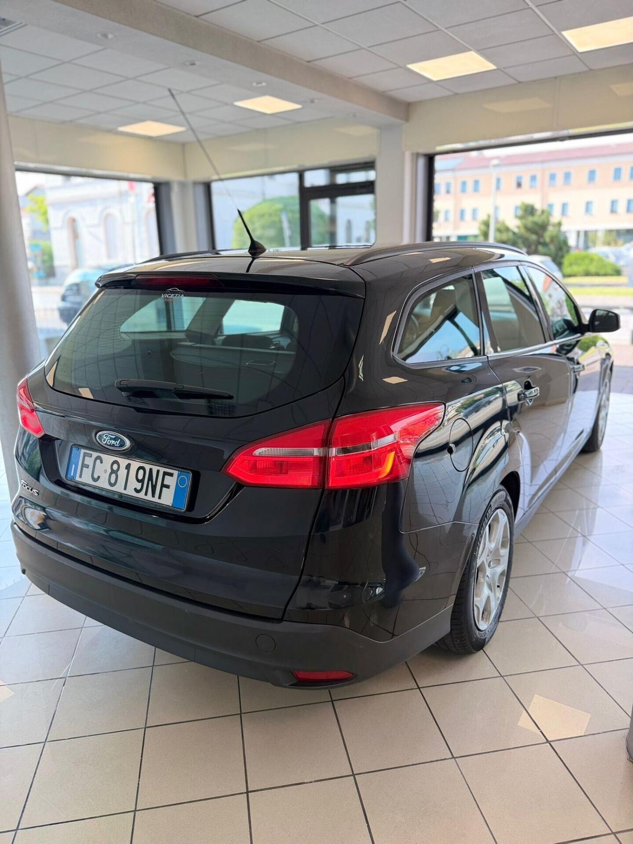 Ford Focus 1.6 120 CV GPL SW Plus